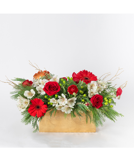 Celebrate the season with the timeless elegance of our Cinnamon Berries centerpiece